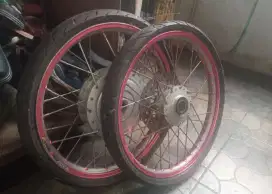 Dijual pelek alumunium rossi, ukuran ring 14 buat yamaha mio, nuvo,xeo