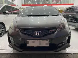HONDA JAZZ RS 1.5 AUTOMATIC 2013 super istimewa