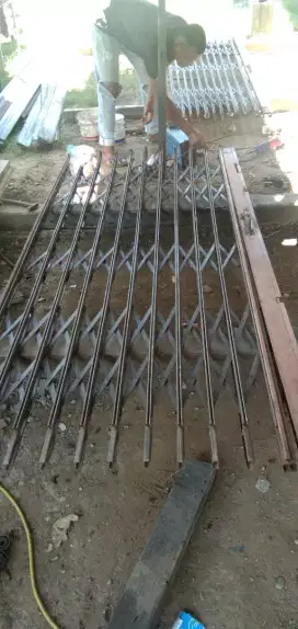 Service pintu foldinggate rumah / toko