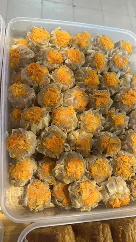 SPG Toko Kue di pasar modern paramount