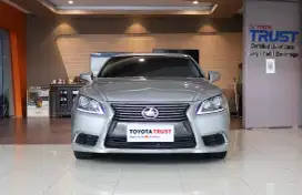MOBIL LANGKA LEXUS 4.6 LS 460 AT MUTASI PLAT SBY
