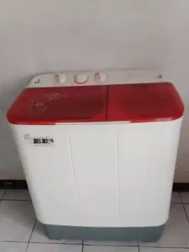 Mesin cuci Midea 7 kg