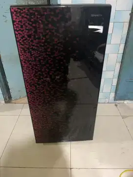 Kulkas 1pintu sharp normal beku jdi es