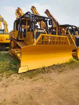 Bulldozer Caterpillar D6R Tahun 2015