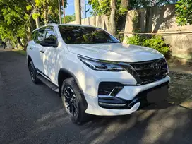 TOYOTA FORTUNER GR-Sport 2.8 Diesel A/T 2022