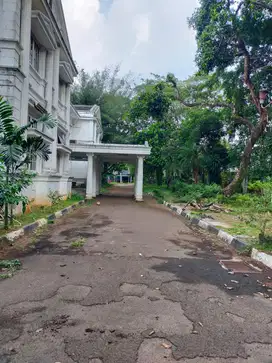 For Sale x Sekolah Ais Internasional Jakarta Selatan
