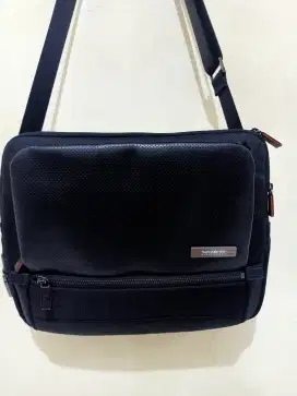 Tas Samsonite original baru minus sedikit lepas jaitan