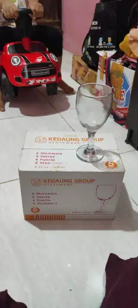 Gelas wine 6 buah bening panjang