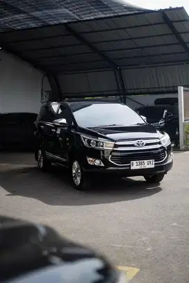 Innova Q 2.0 A/T Like NEW