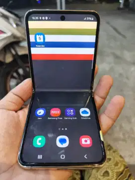 Samsung Z flip 4 256 sein bespoke
