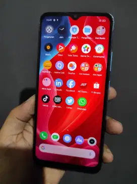 Realme c20 2/32 sebatang kara no minus lecet pemakaian wajar aja