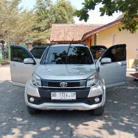 Jual Toyota Rush Antik low km