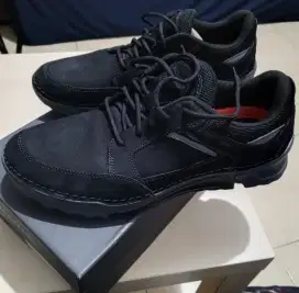 Sepatu rockport