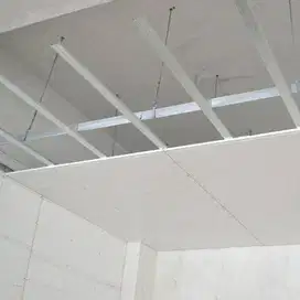 Sekat Plafon Partisi PVC GRC Gypsum Jasa Tukang Pasang Wall Moulding