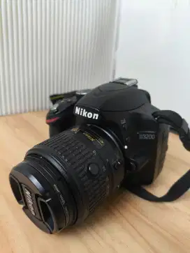 Kamera DSLR Nikon D3200 Warna Hitam