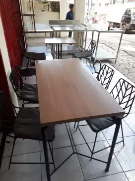 meja kursi cafe / meja kursi resto / meja kursi bar