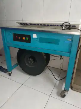 Mesin strapping/pengikat paket merk Sanwa, bekas nyala, ex Bank tutup