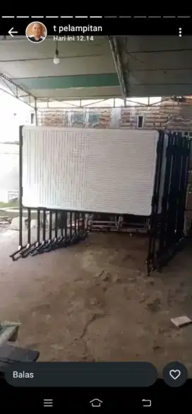 Papan tulis standing baru WA