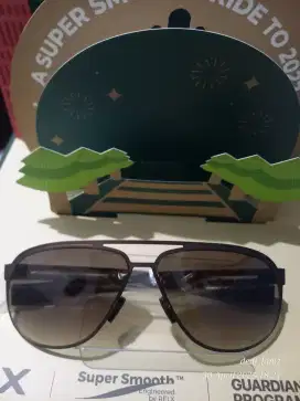 Kacamata polaroid hitam model aviator