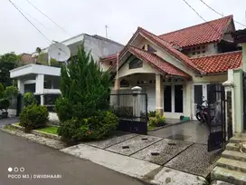 Rumah Cantik Siap Huni di Komplek Elit Bukit Permai Cibubur, Dan Hanya