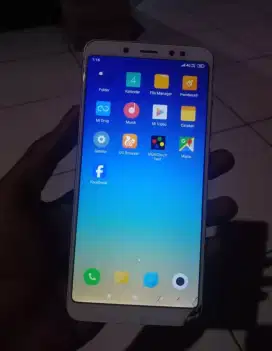 Redmi note 5 pro. Nawar ga di bales