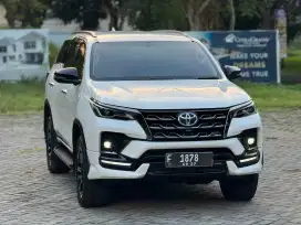 TOYOTA FORTUNER GR 2.8 2022 DIESEL MATIC