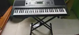 Keyboard Yamaha PSR e353