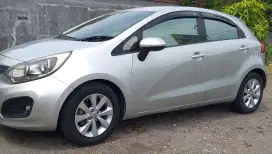 Kia rio matic  2012 plat AB