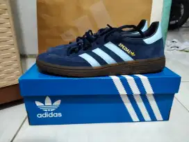 adidas spezial.