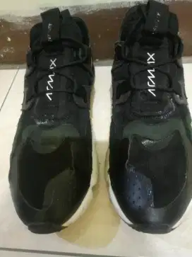 Sepatu merk Nike air max