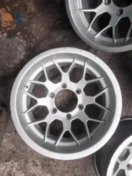 velg R15×6 baut6