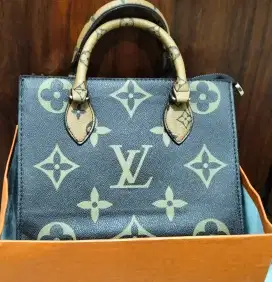 Tas import baru