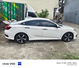 Honda Civic 2018 Bensin