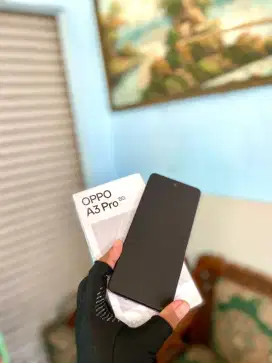 Oppo a3 pro 5g 8/256 BNOB Fullset