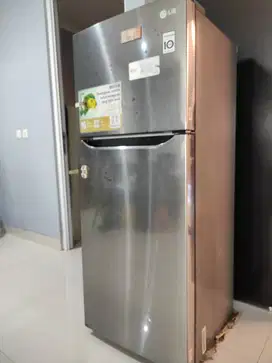 Kulkas LG 2 Pintu, Kondisi Bagus, Normal & Masih Dingin