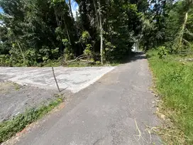 TANAH IDEAL KOST: Area Kampus UII Jakal 14 Jogja, SHM P