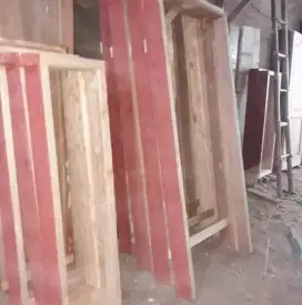 kusen pintu jendela bahan kayu bekas berkualitas
