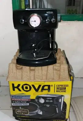 Mesin espresso kova