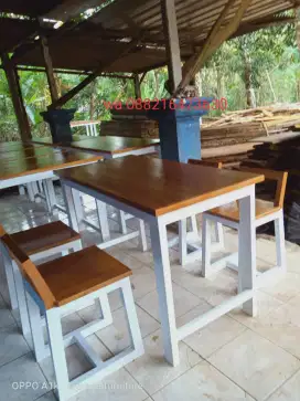 Meja kursi cafe dan makan minimalis