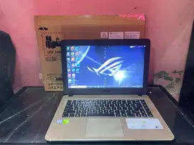 TERIMA JUAL BELI LATOP BEKAS MACBOOK IPAD TABLET CAMERA ATAU MATOT