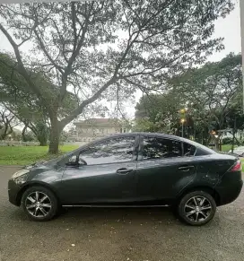 MAZDA 2 R 2011 SDN ABU-ABU MET PAJAK PANJANG MULUS ISTIMEWA SIAP PAKAI