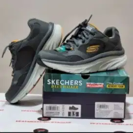 Jual cepat sepatu skechers lux walker baru original