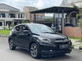 HONDA HRV 1.8 PRESTIGE AT 2016 HITAM ISTIMEWA