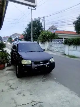 Ford Escape 3.0 automatic