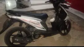 Jual Beat karbu 2012 kondisi sehat tinggal pakai