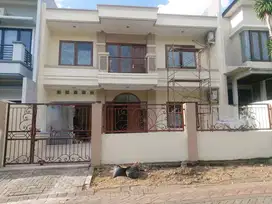 Sewa Rumah SiapHuni, FullFurnish, lokasi Favorit Surabaya Barat