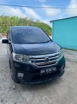 Nissan Serena (2014)