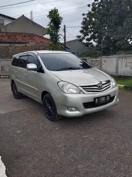 Dp 5jt ~ INNOVA G AT 2011 No PR Siap Pakai