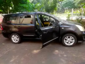Nissan Grand livina 2012 akhir bagus