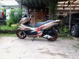 JUALCEPATMURAH honda PCX kondisi ISTIMEWA bisa TT barang apa saja